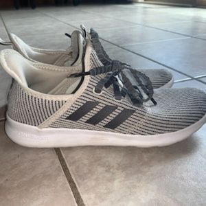 Adidas Tennis Shoes